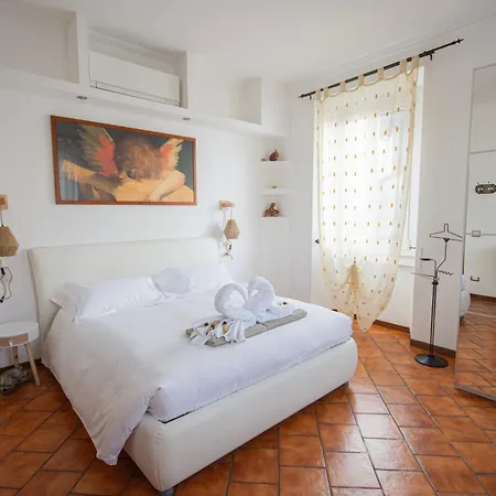 Casa Emi Apartman Lezzeno