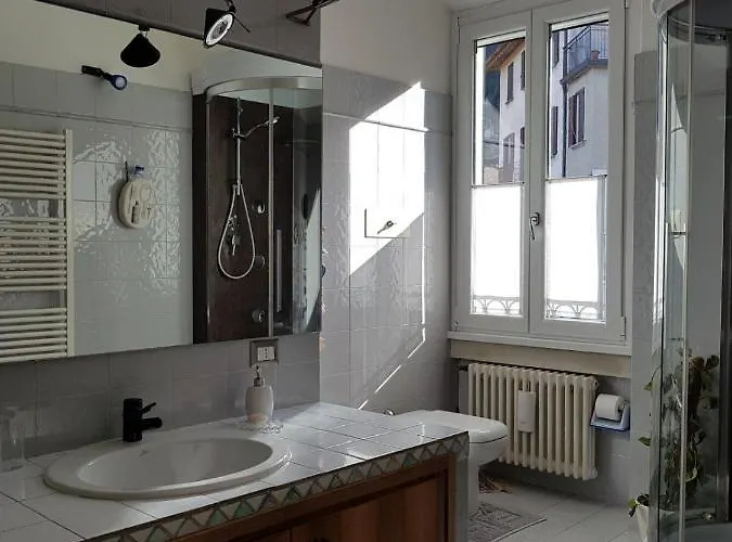 Appartamento Casa Emi Lezzeno