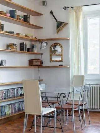 Casa Emi Lägenhet Lezzeno